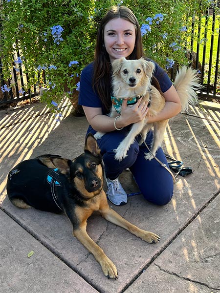 Lia , Veterinary Assistant